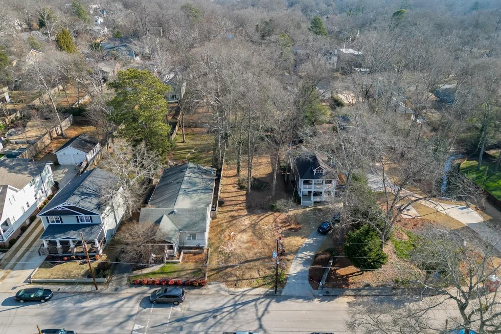 184 Olympic Place Decatur, GA 30030 - Photo 5 of 8 a backyard of a house with outdoor seating