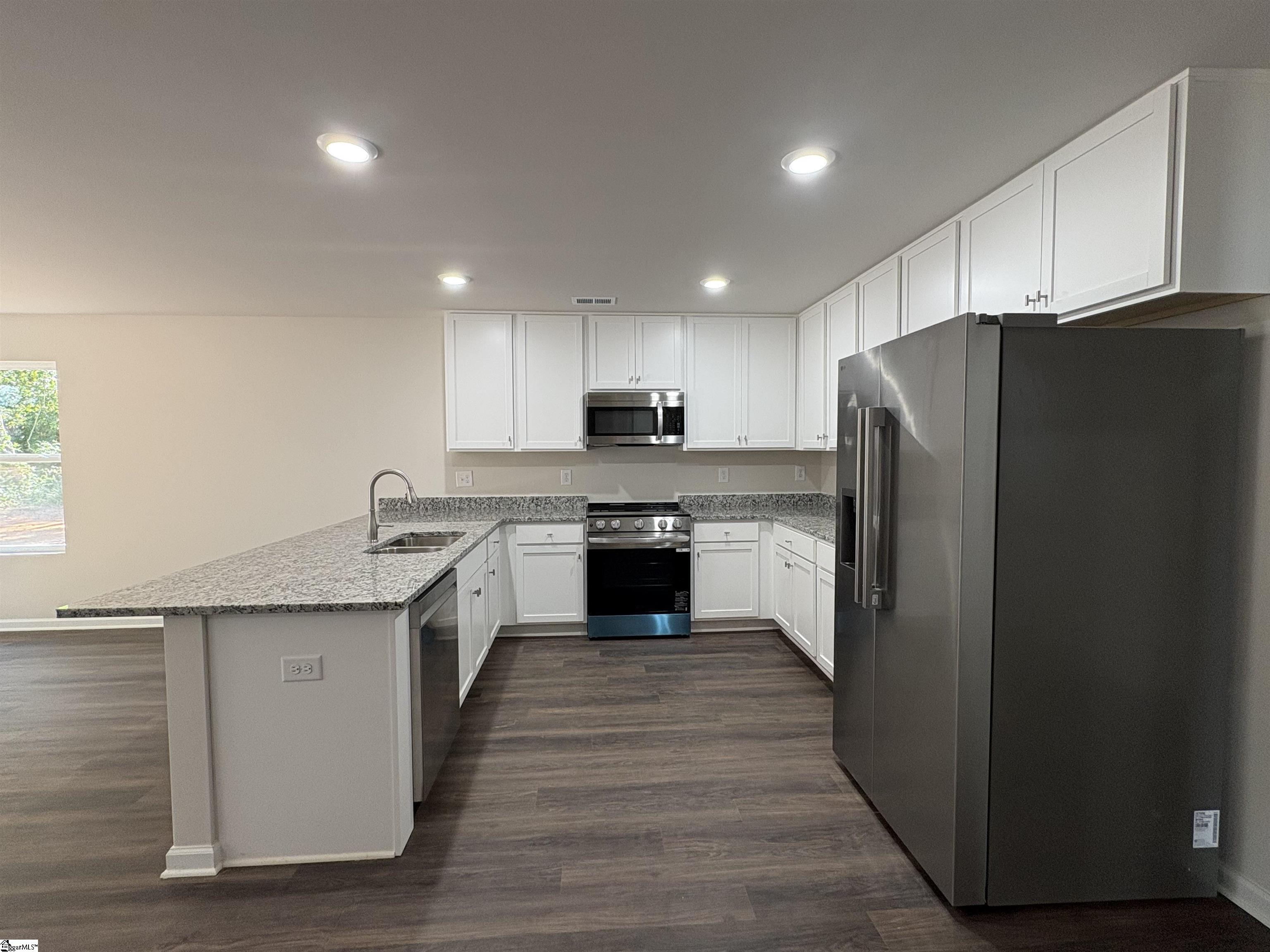 884 Powers Road Laurens, SC 29360 - Photo 3 of 29