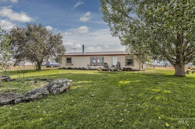 $486,960 | 3115 Farm To Market Road, Midvale, ID 83645