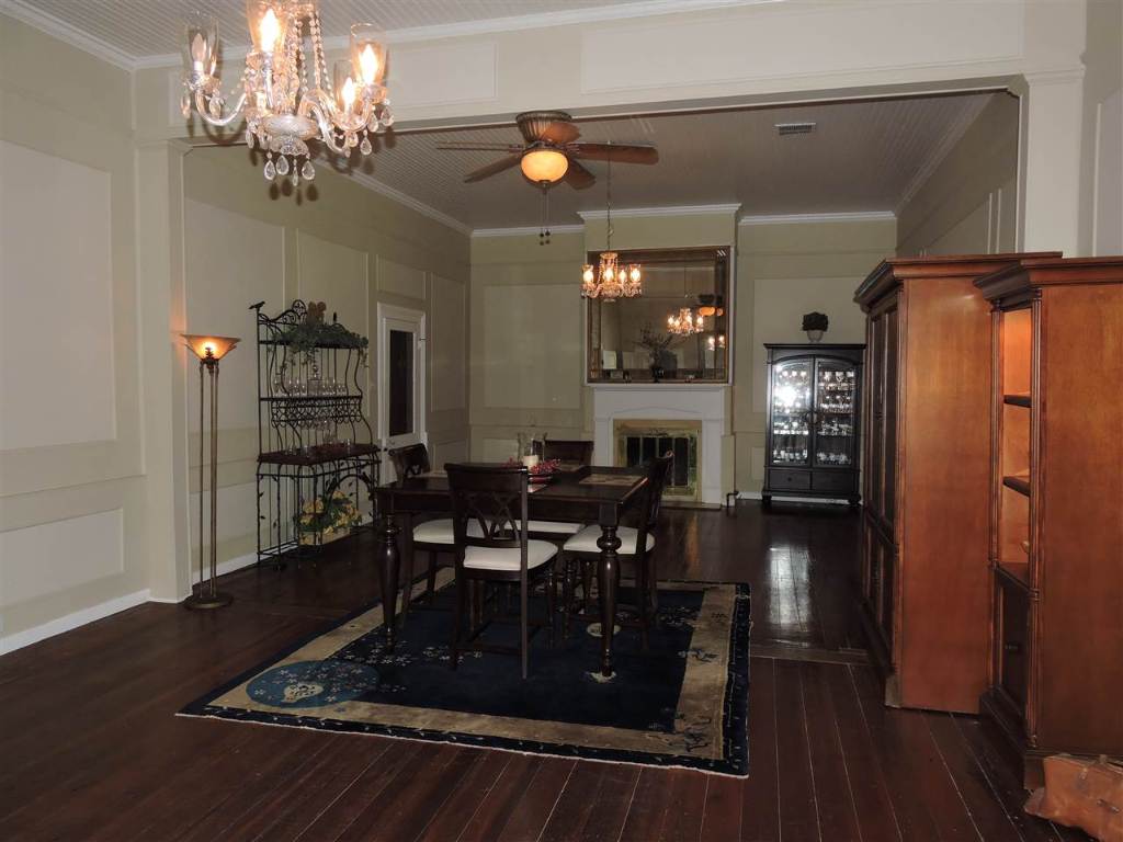 203 East Main Street Pendleton, SC 29670 - Photo 13 of 34