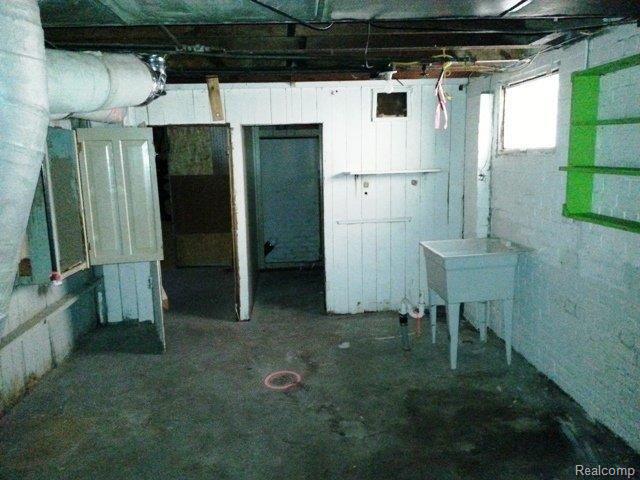 4691 Devonshire Road Detroit, MI 48224 - Photo 17 of 20 init 8-9 basement laundry area.j