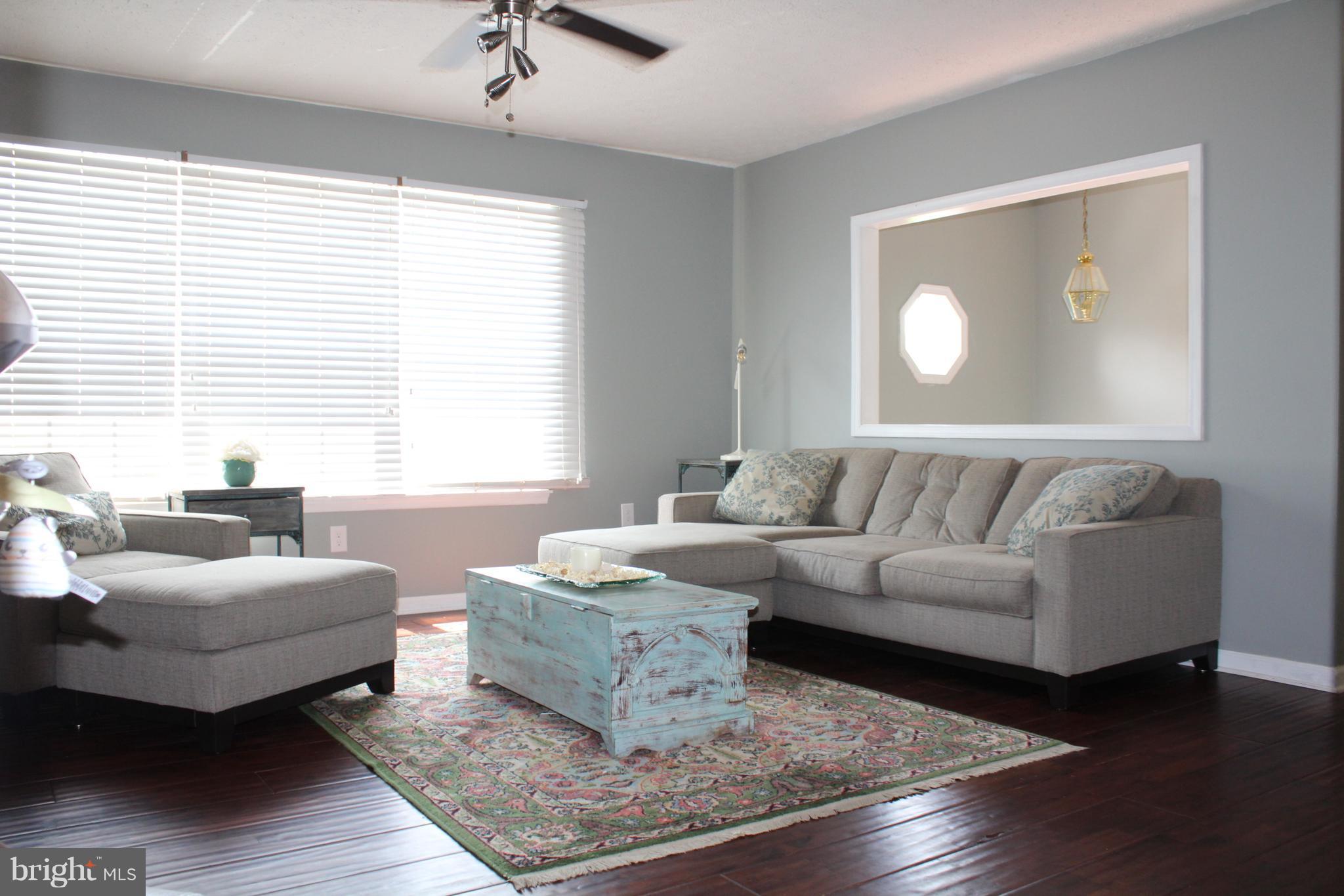 107 Charlton Road Winchester, VA 22602 - Photo 6 of 25 Living Room