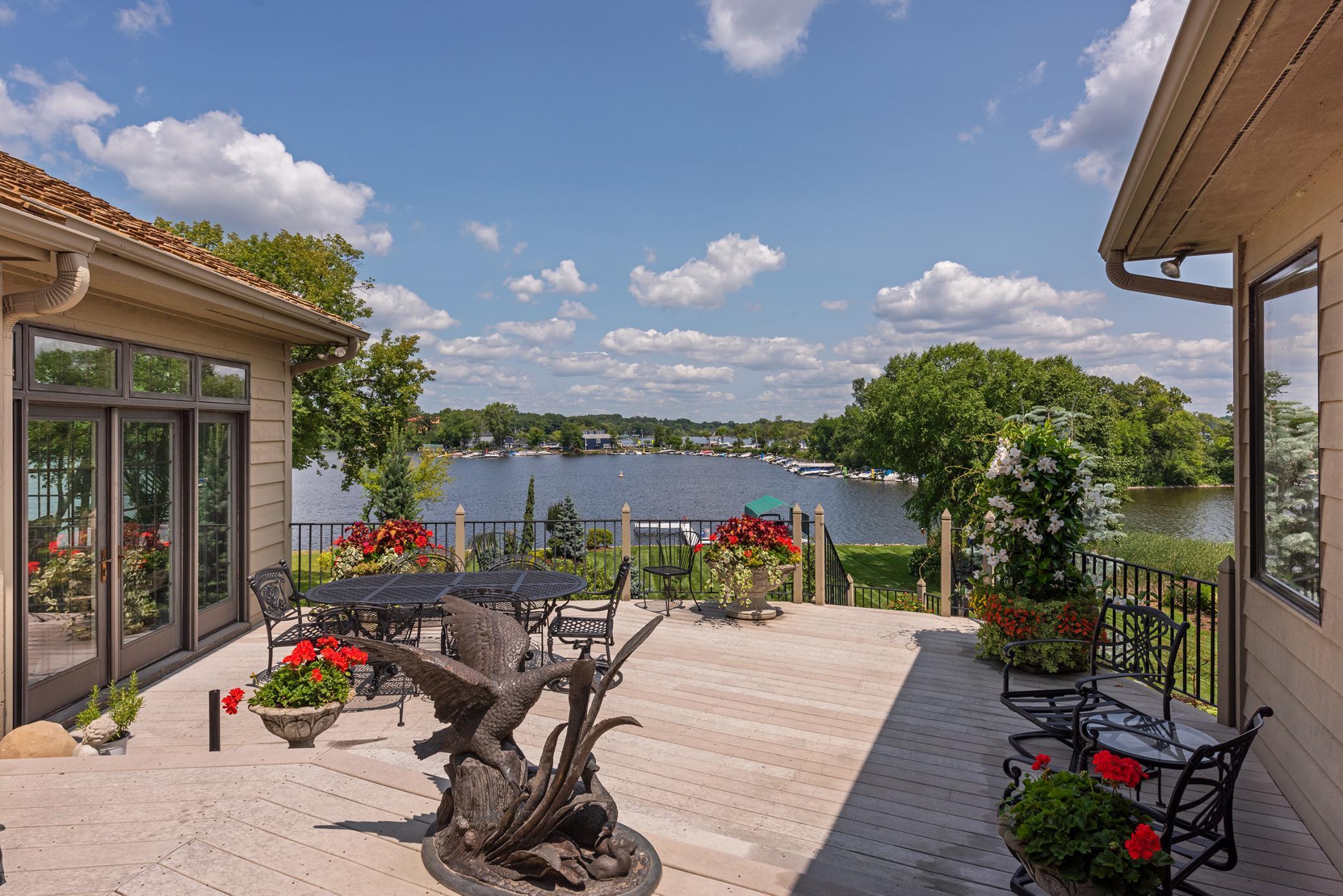 1495 Green Trees Road Orono, MN 55391 - Photo 3 of 14