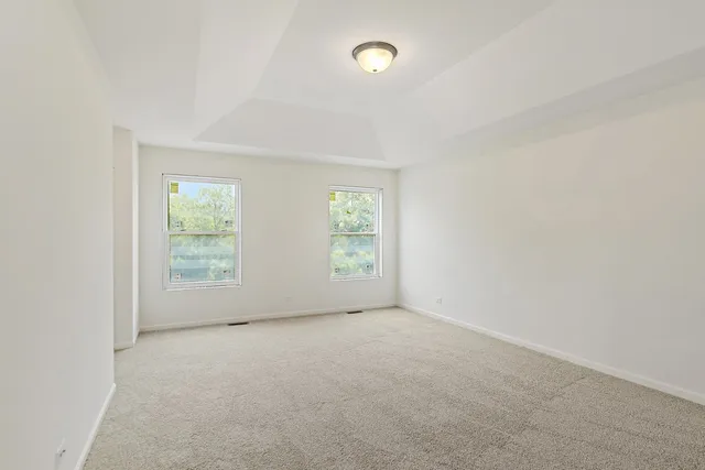 $479,990 | 32012 Savannah Drive, Lakemoor, IL 60051