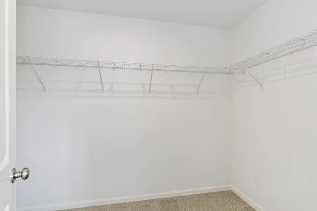 $479,990 | 32012 Savannah Drive, Lakemoor, IL 60051