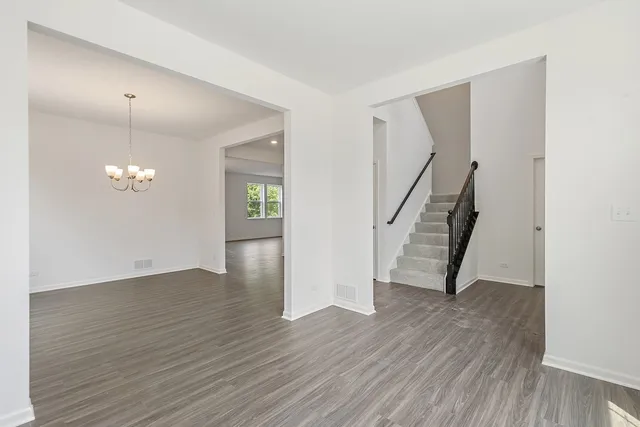 $479,990 | 32012 Savannah Drive, Lakemoor, IL 60051