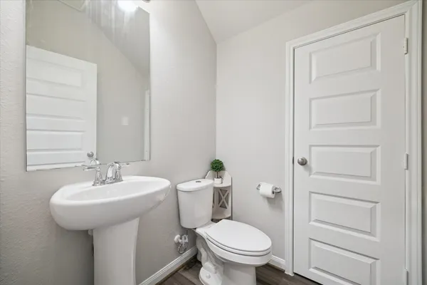 $2,399 | 1514 Lakeline Oak Drive, Houston, TX 77084