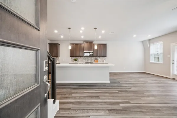 $2,399 | 1514 Lakeline Oak Drive, Houston, TX 77084