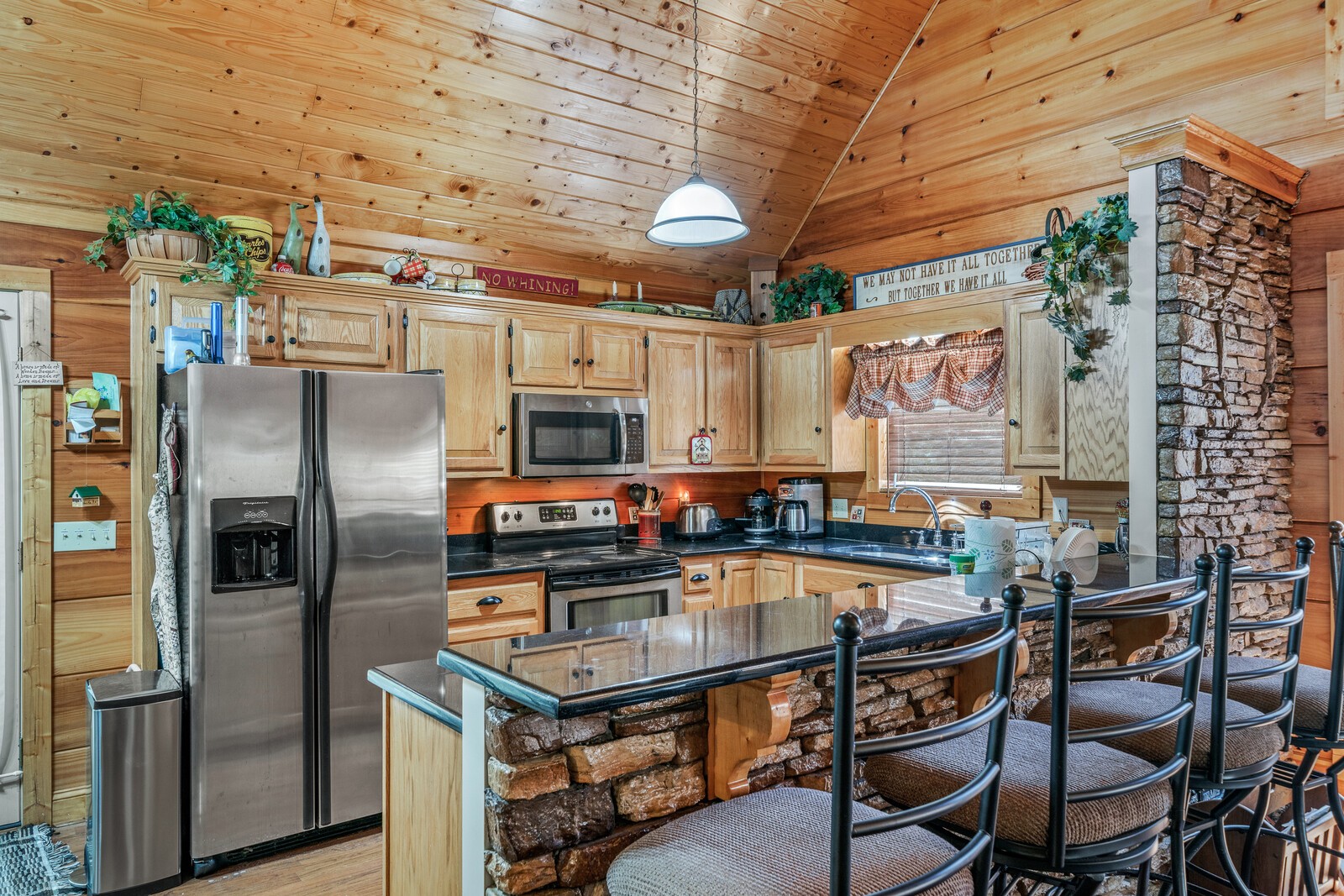 241 Simple Life Road Hilham, TN 38568 - Photo 9 of 30 Gallery Image 9