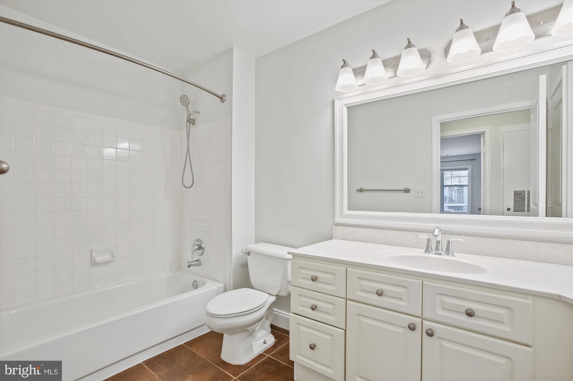 5575 Seminary Road, Unit 201 Falls Church, VA 22041 - Photo 28 of 46 Bath
