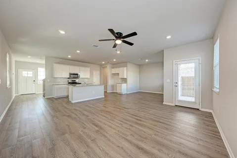 a view of an outdoor space