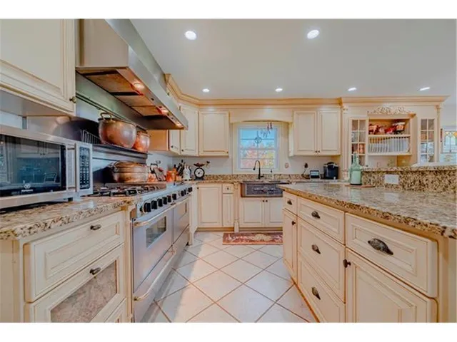 $825,000 | 28320 Highway 65, Pengilly, MN 55775