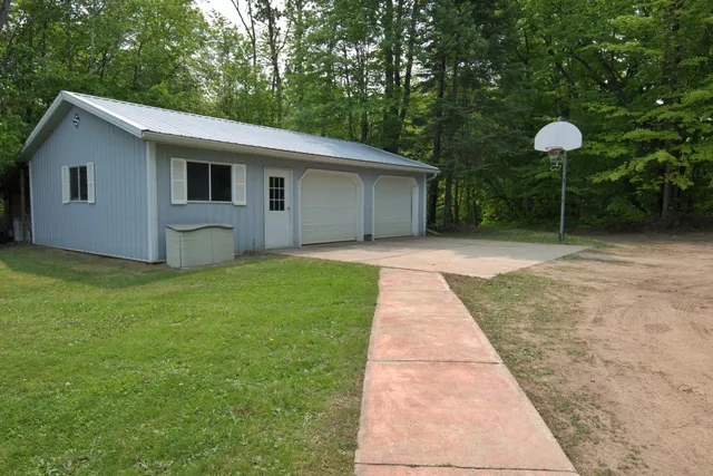 $825,000 | 28320 Highway 65, Pengilly, MN 55775