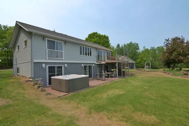 $825,000 | 28320 Highway 65, Pengilly, MN 55775