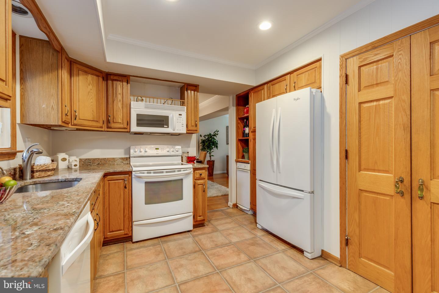 102 White Oak Road Cherry Hill, NJ 08034 - Photo 15 of 44 Gallery Image 15