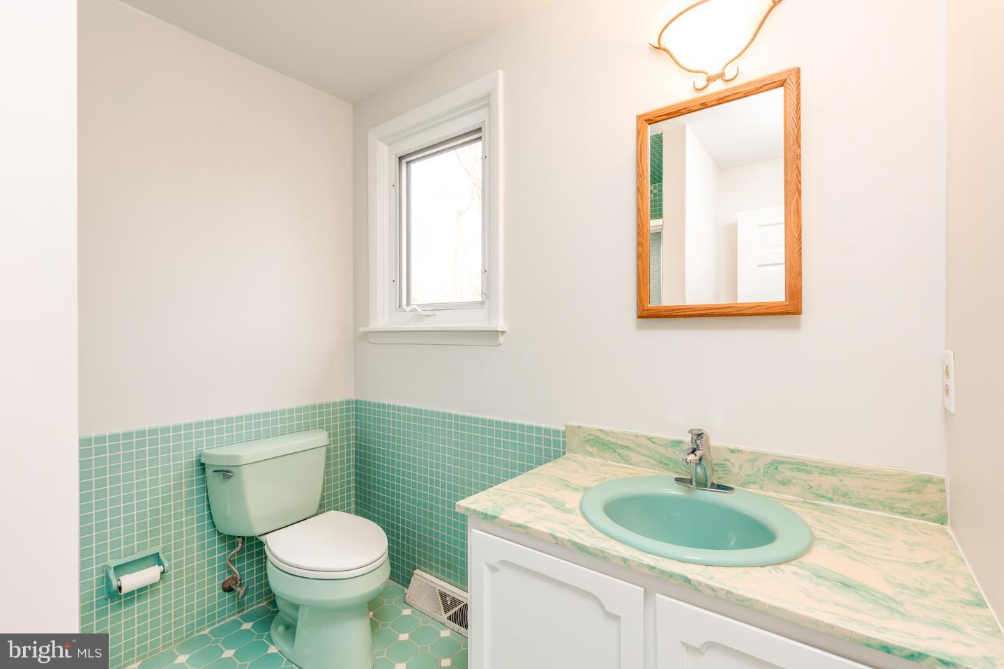 102 White Oak Road Cherry Hill, NJ 08034 - Photo 36 of 44 Gallery Image 36