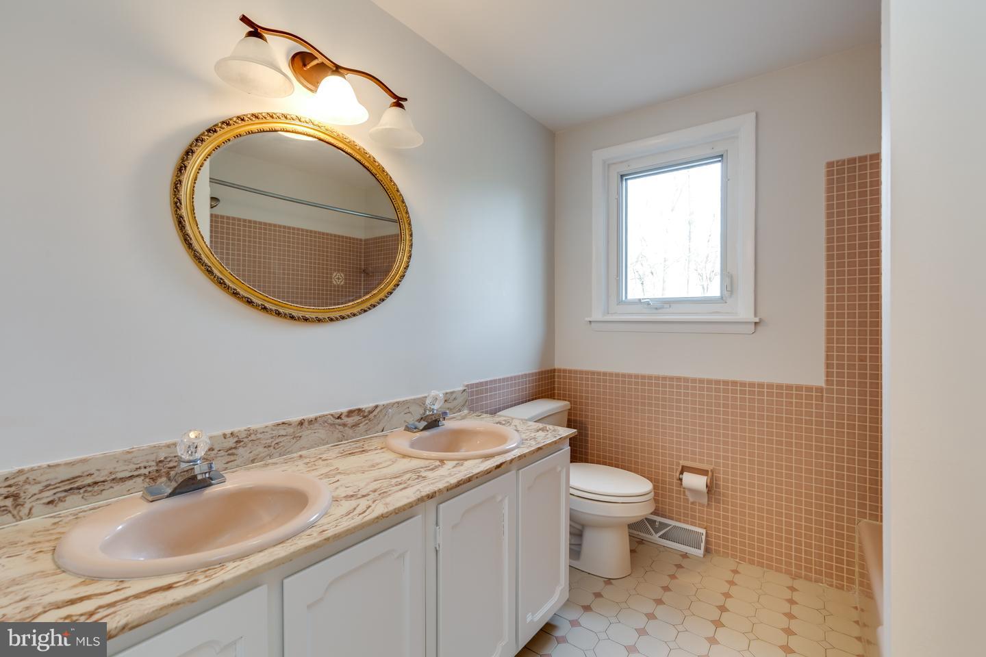 102 White Oak Road Cherry Hill, NJ 08034 - Photo 39 of 44 Gallery Image 39