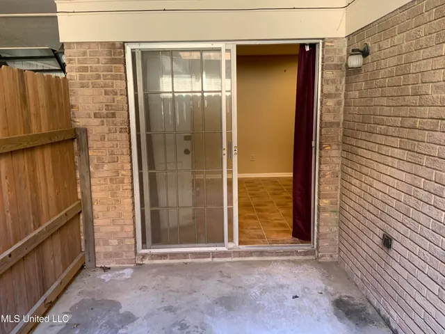 $120,000 | 5155 Wayneland Drive, Unit G1, Jackson, MS 39211