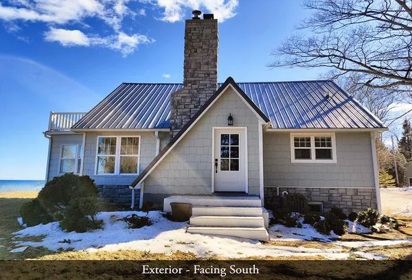 $615,000 | N2890 Lakeshore Road, Kewaunee, WI 54216