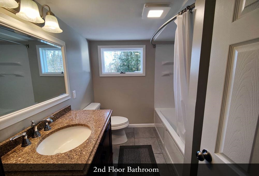 N2890 Lakeshore Road Kewaunee, WI 54216 - Photo 13 of 26