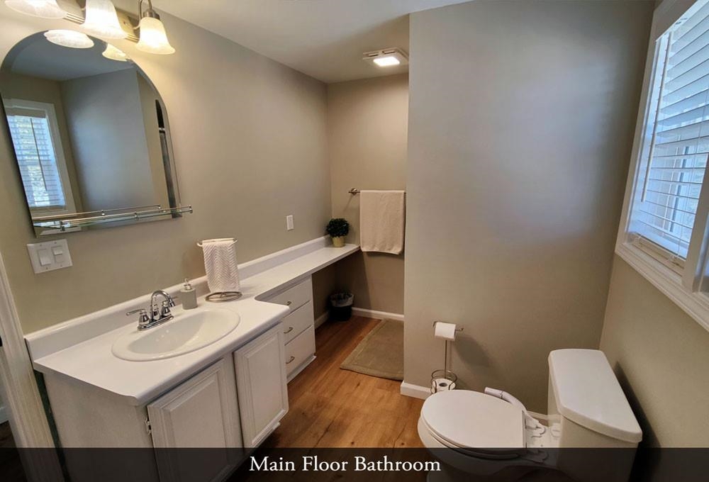 N2890 Lakeshore Road Kewaunee, WI 54216 - Photo 17 of 26