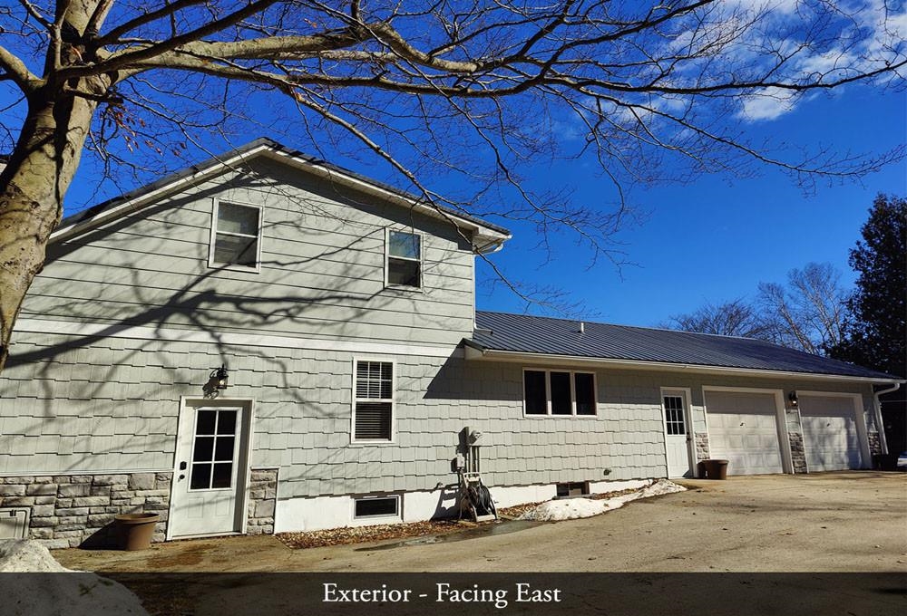 N2890 Lakeshore Road Kewaunee, WI 54216 - Photo 3 of 26