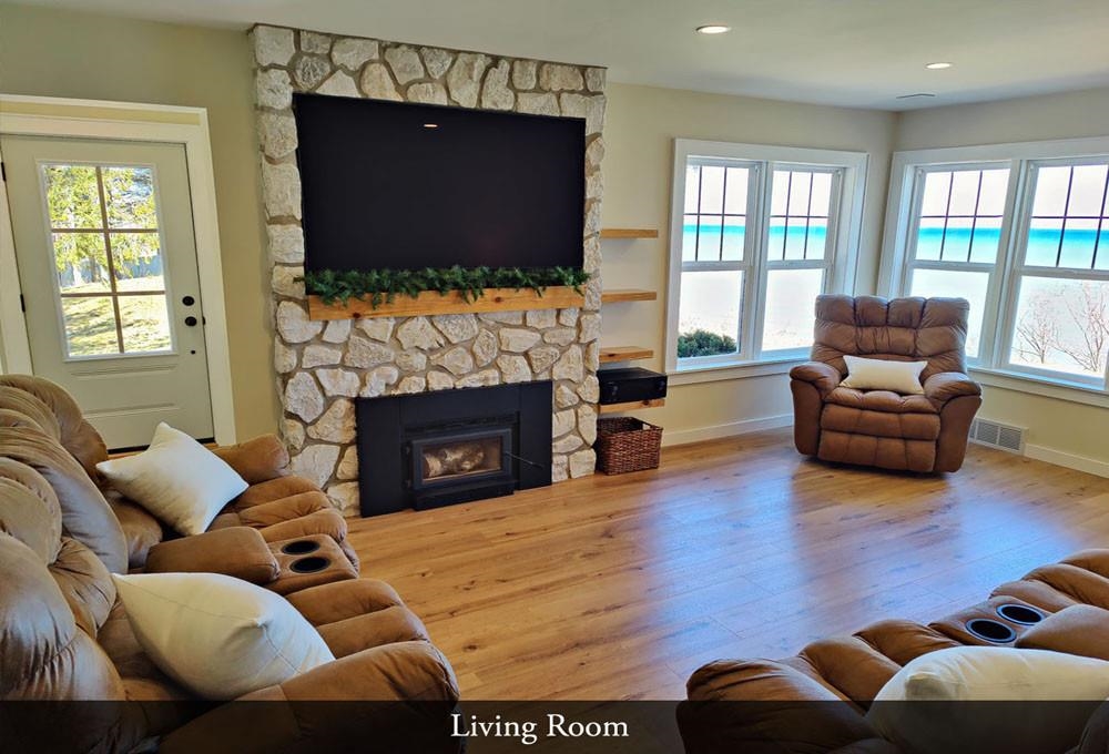 N2890 Lakeshore Road Kewaunee, WI 54216 - Photo 5 of 26