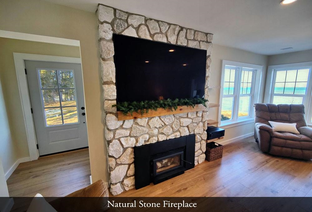 N2890 Lakeshore Road Kewaunee, WI 54216 - Photo 7 of 26