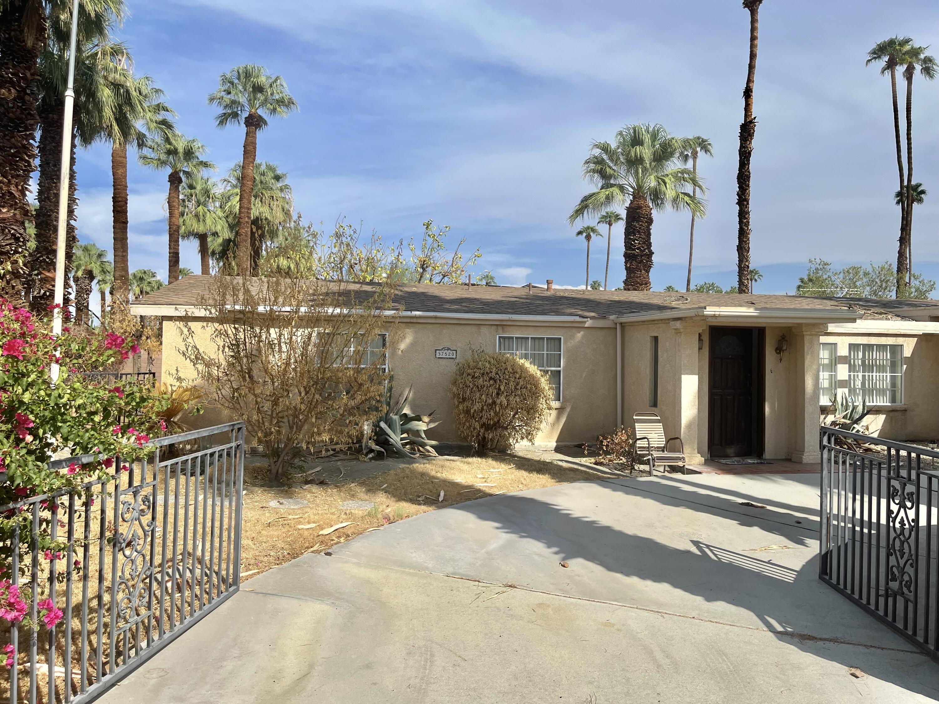 37520 Da Vall Drive Rancho Mirage, CA 92270 - Photo 4 of 23 a view of a house with outdoor space