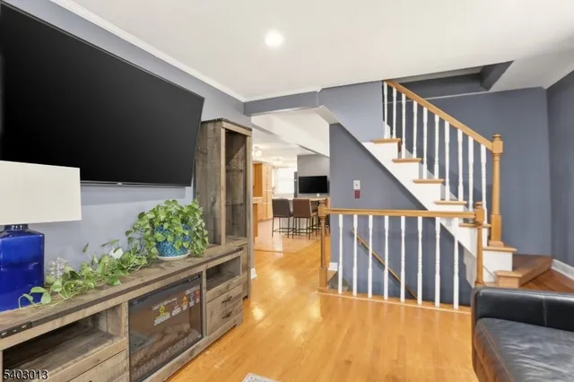 a view of entryway and hall