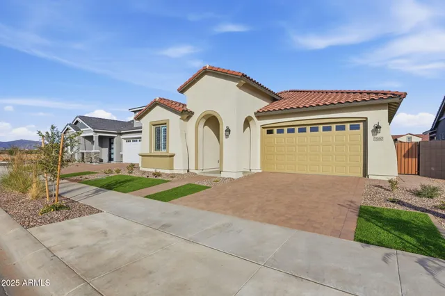 $2,700 | 15660 West Pershing Street, Surprise, AZ 85379