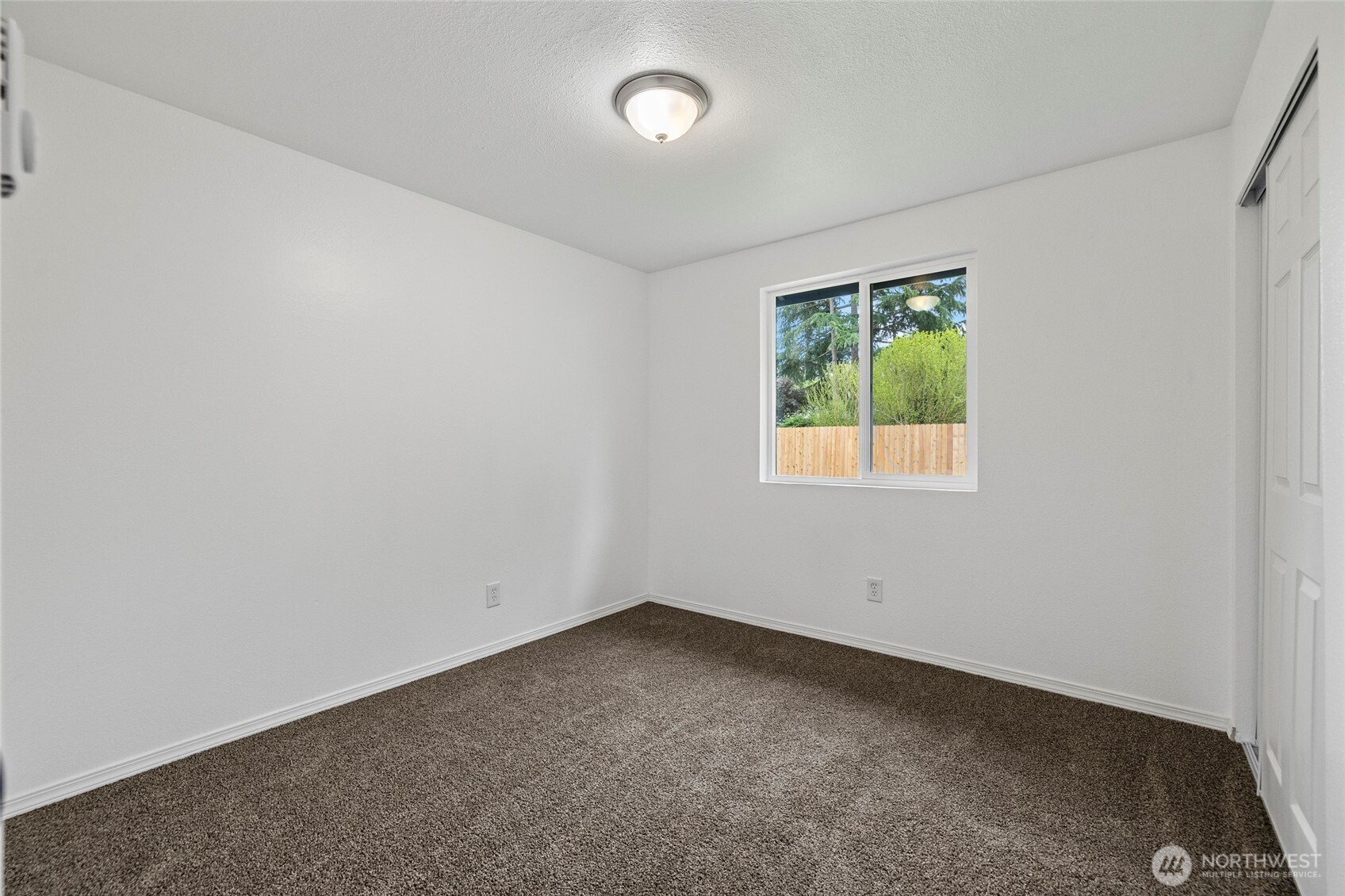 326 West Marion Street Arlington, WA 98223 - Photo 12 of 24