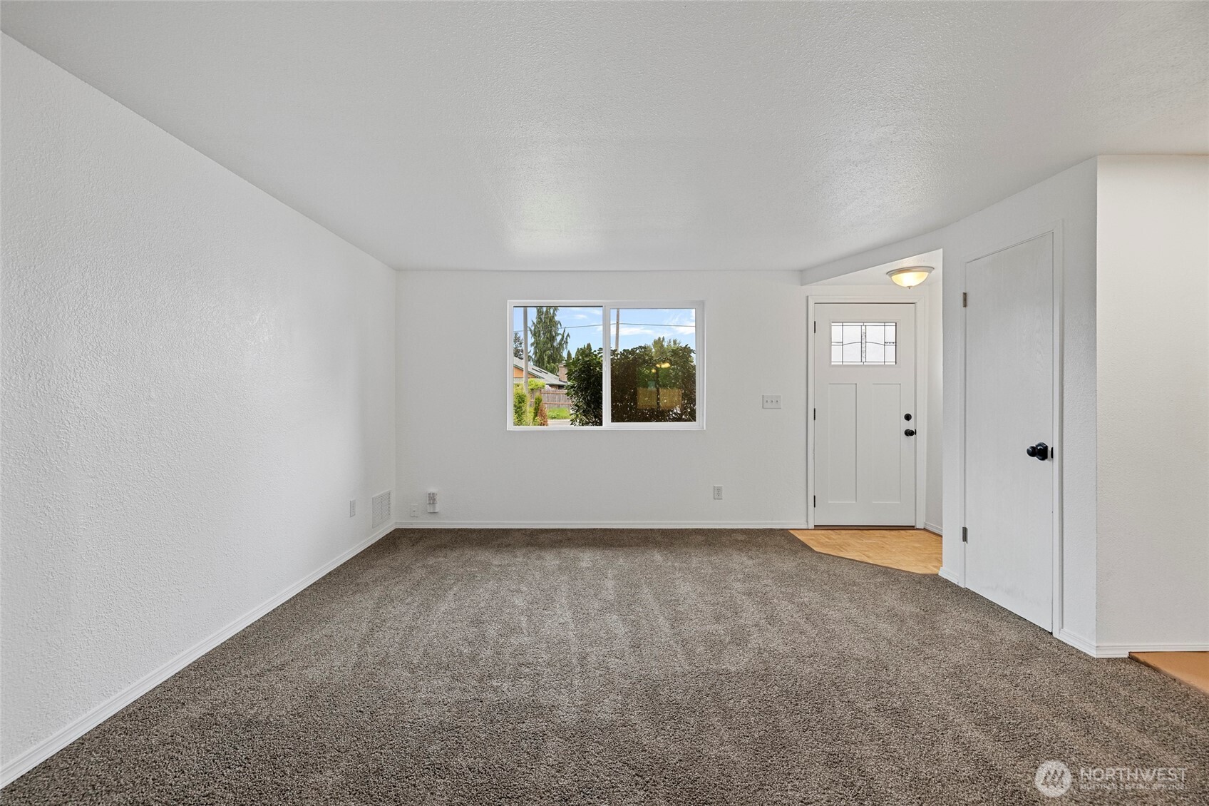 326 West Marion Street Arlington, WA 98223 - Photo 5 of 24