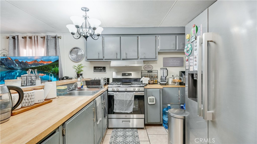 6154 Mission, Unit 33 Riverside, CA 92509 - Photo 5 of 12