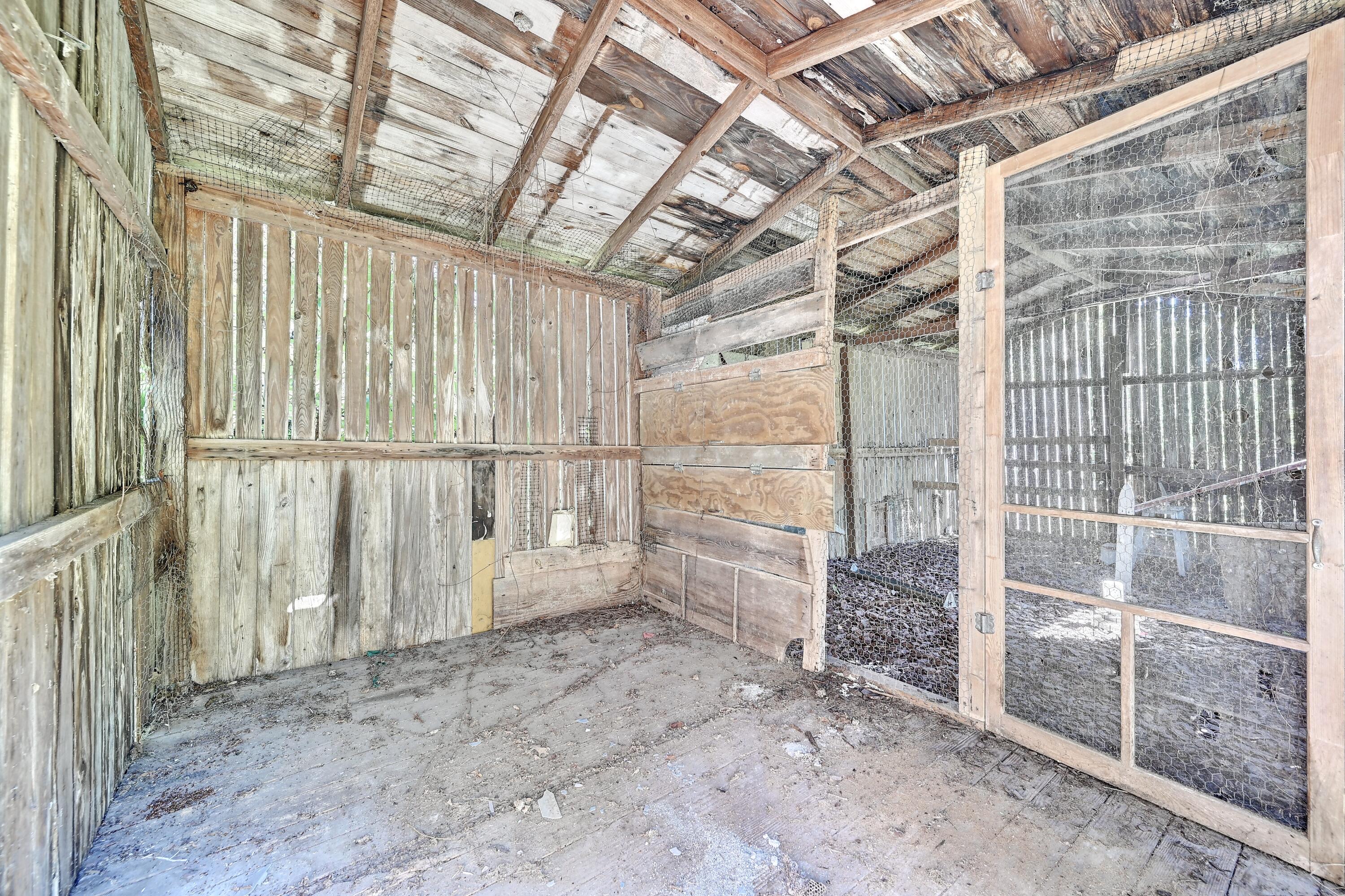3246 Uhl Road Melbourne, KY 41059 - Photo 50 of 50 Inside Chicken Coop