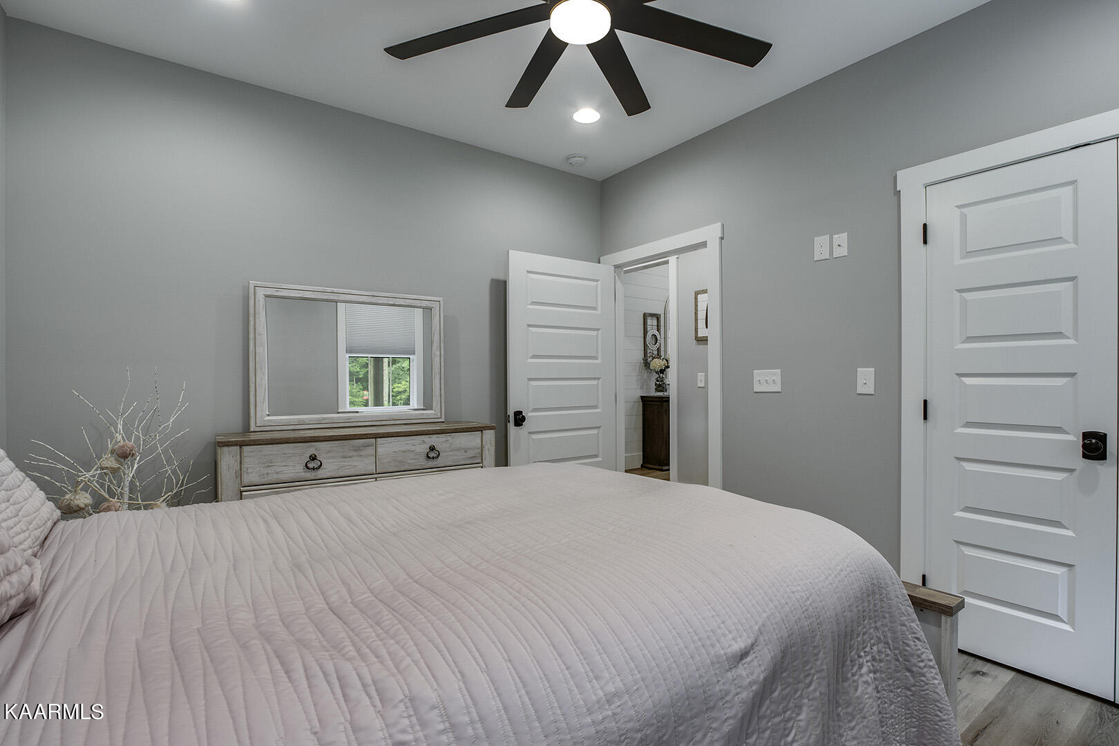 3681 Buttermilk Road West Kingston, TN 37763 - Photo 19 of 46 19_ButtermilkRoadW_3681_Bedroom2_02