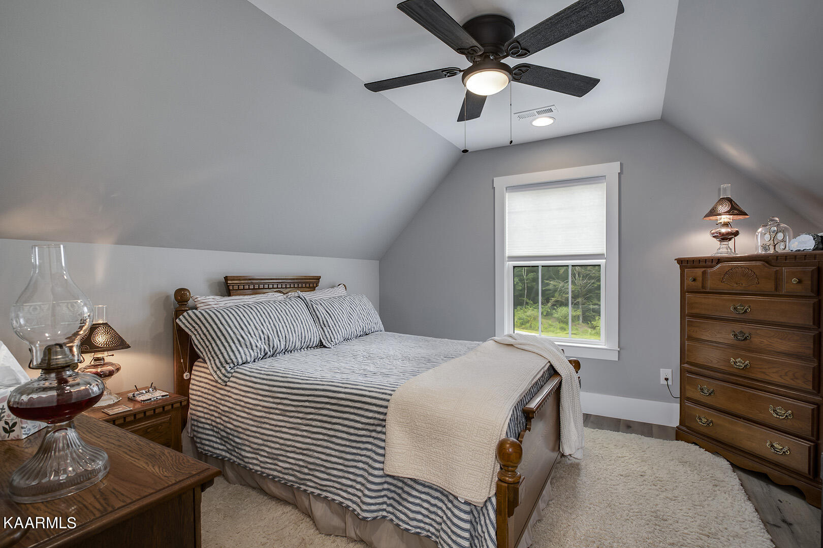 3681 Buttermilk Road West Kingston, TN 37763 - Photo 36 of 46 36_ButtermilkRoadW_3681_Bedroom4_01