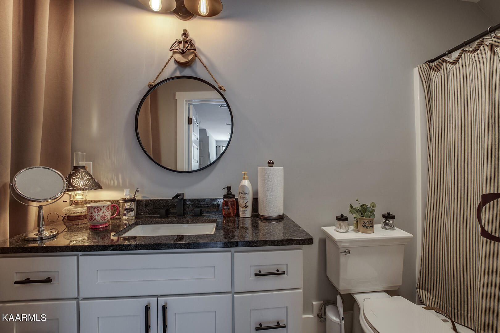 3681 Buttermilk Road West Kingston, TN 37763 - Photo 40 of 46 40_ButtermilkRoadW_3681_GuestBath3