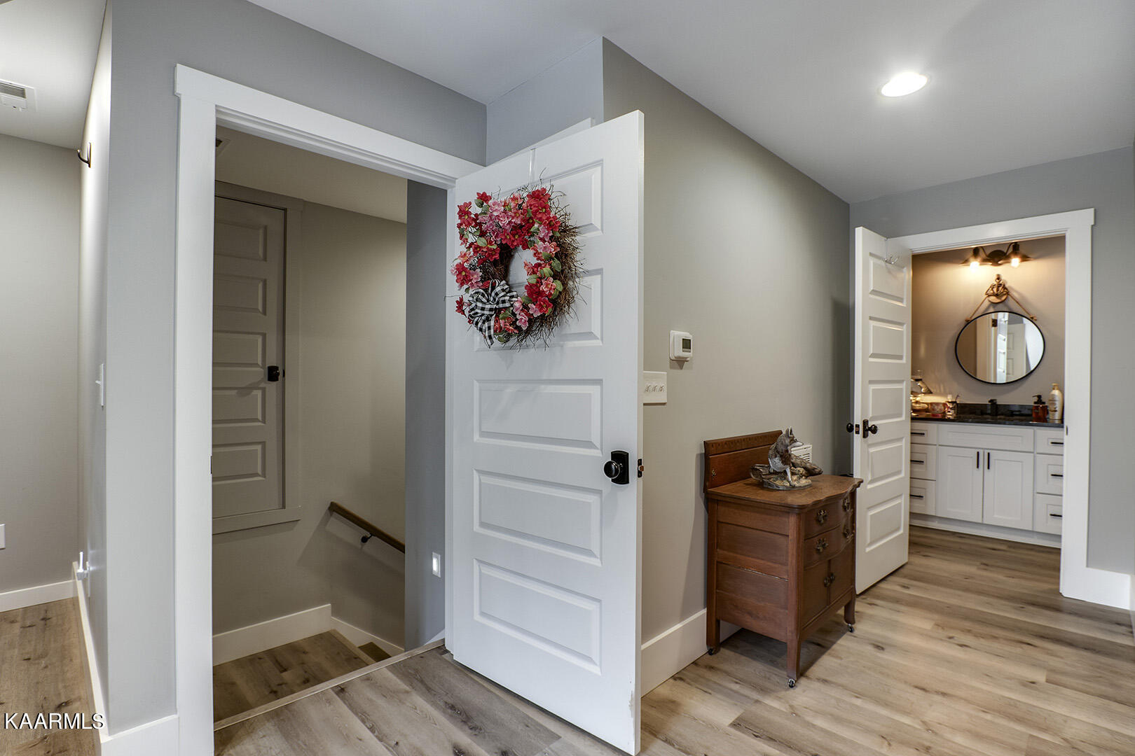 3681 Buttermilk Road West Kingston, TN 37763 - Photo 41 of 46 41_ButtermilkRoadW_3681_StairsDown