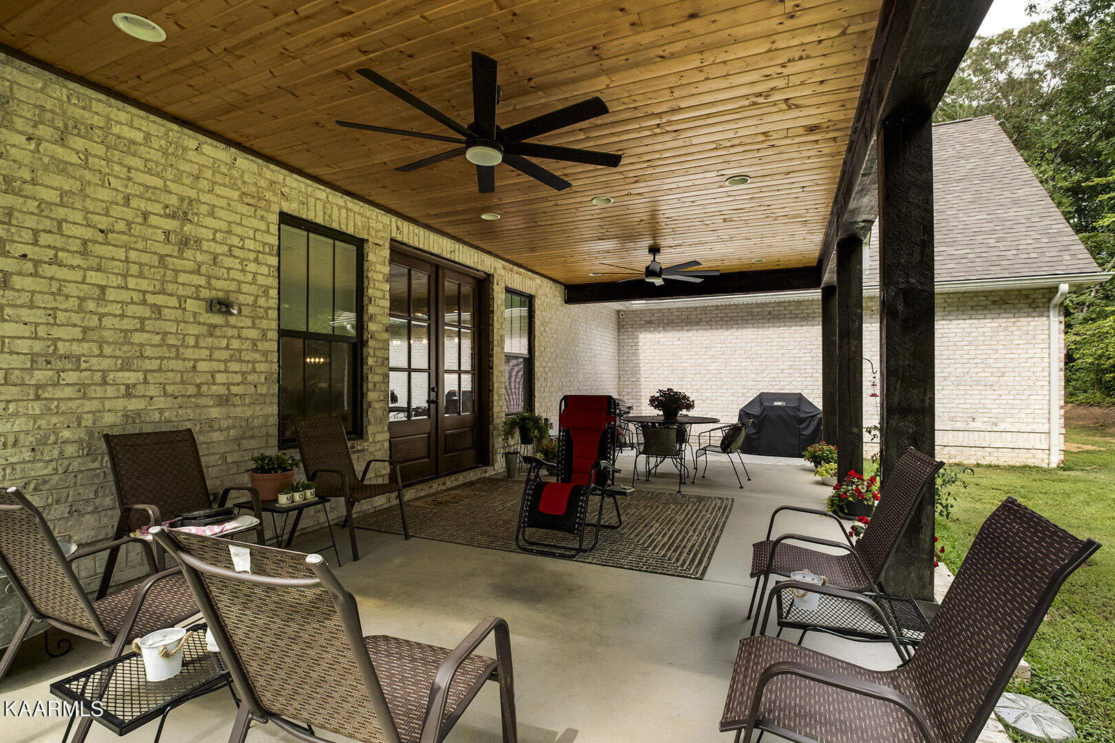 3681 Buttermilk Road West Kingston, TN 37763 - Photo 43 of 46 43_ButtermilkRoadW_3681_BackPorch02