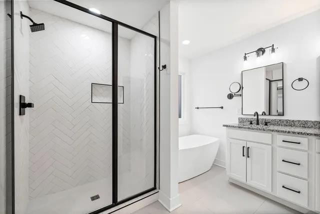 $2,000 | 1680 Heritage Drive, Clarksville, TN 37043