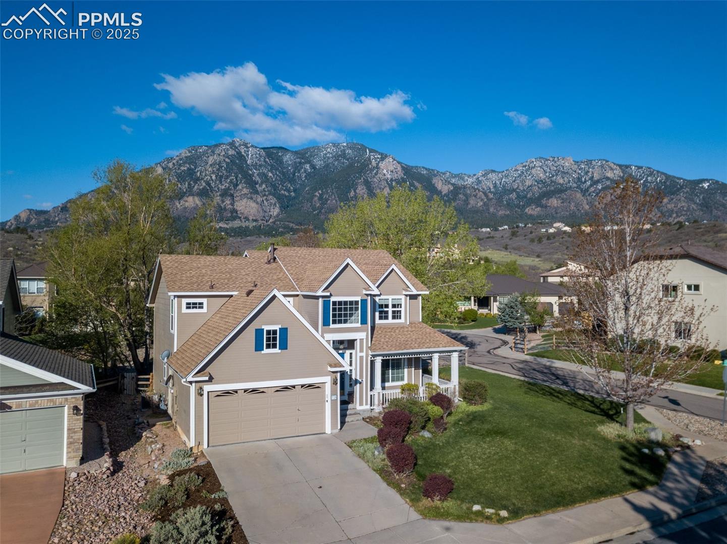 725 Capeglen Road Colorado Springs, CO 80906 - Photo 1 of 27