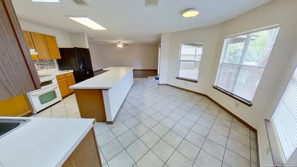 $2,110 | 2547 Smokey Creek, Schertz, TX 78154