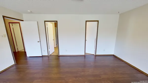 $2,110 | 2547 Smokey Creek, Schertz, TX 78154