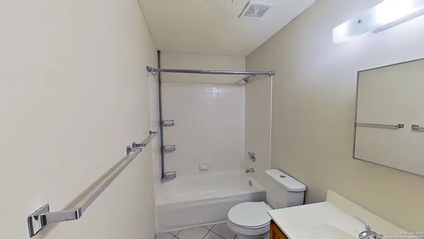 $2,110 | 2547 Smokey Creek, Schertz, TX 78154