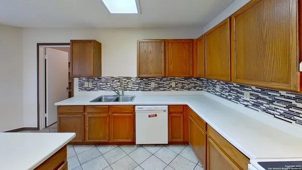 $2,110 | 2547 Smokey Creek, Schertz, TX 78154