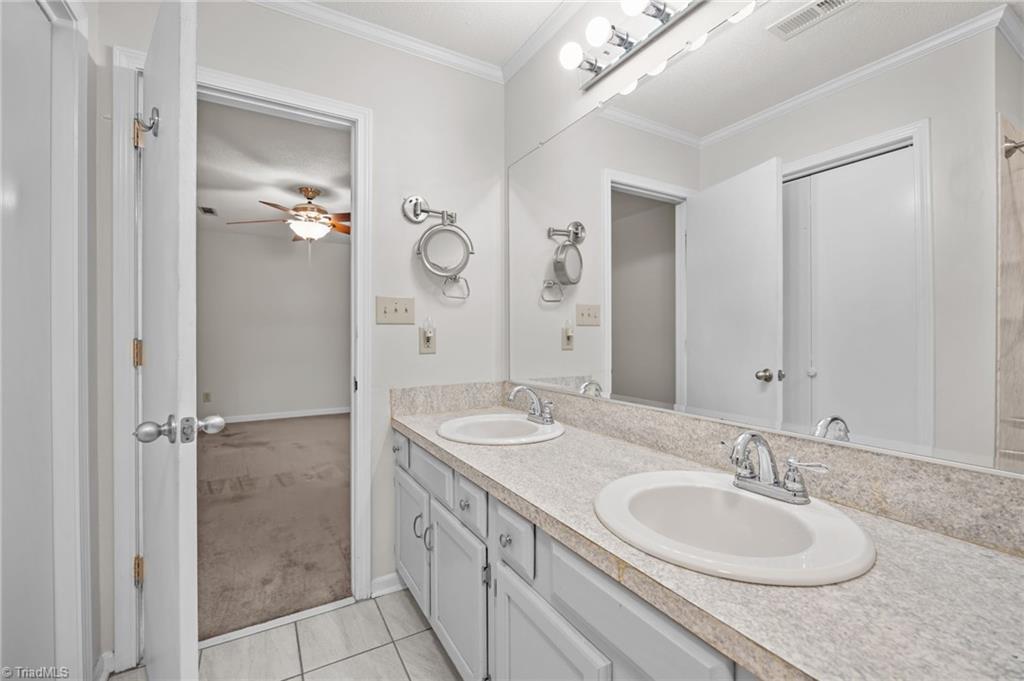 116 Briar Ridge Circle Winston-Salem, NC 27104 - Photo 17 of 33