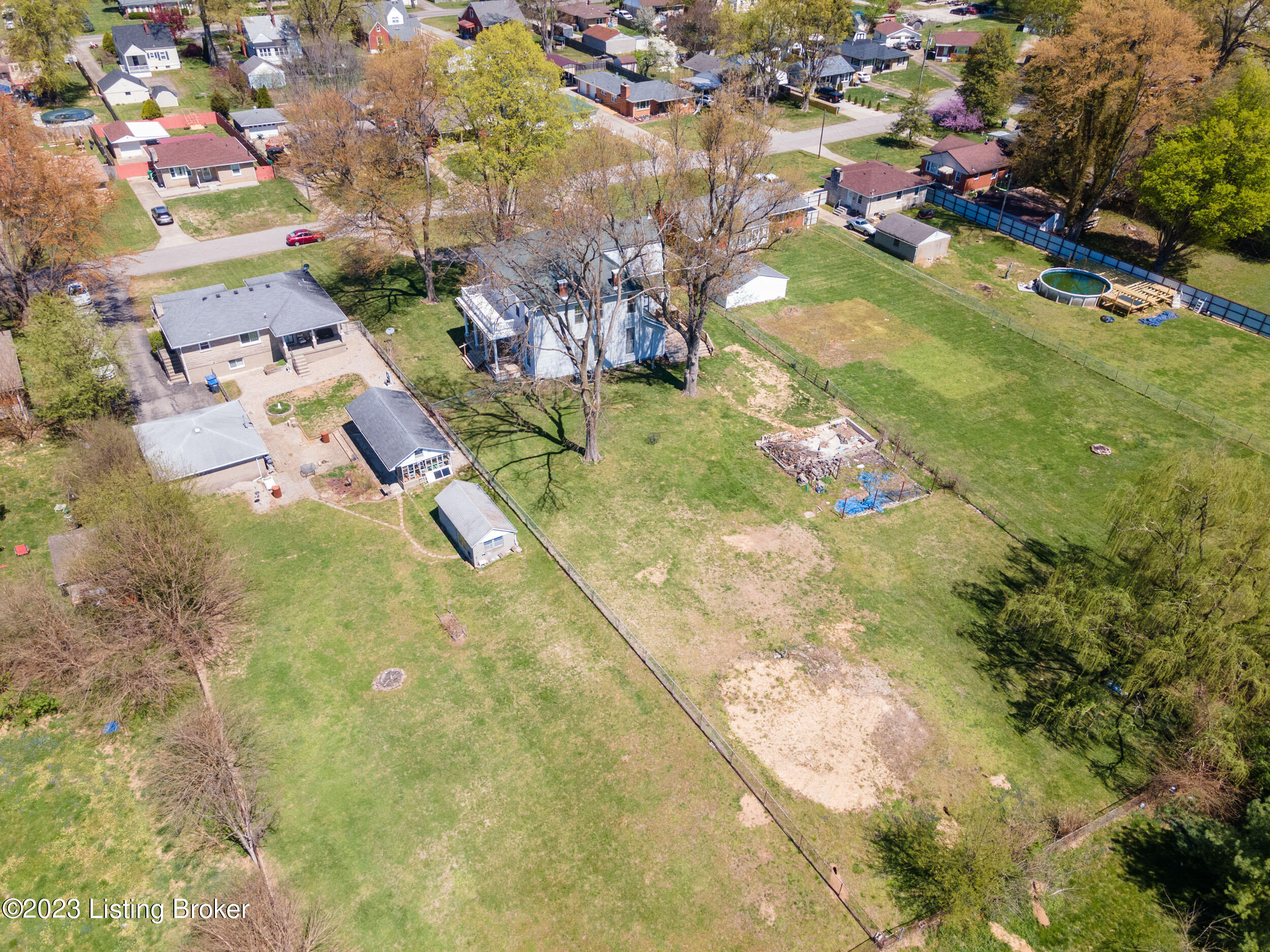 24 Welby Road Louisville, KY 40258 - Photo 18 of 77 24 Welby Rd-24