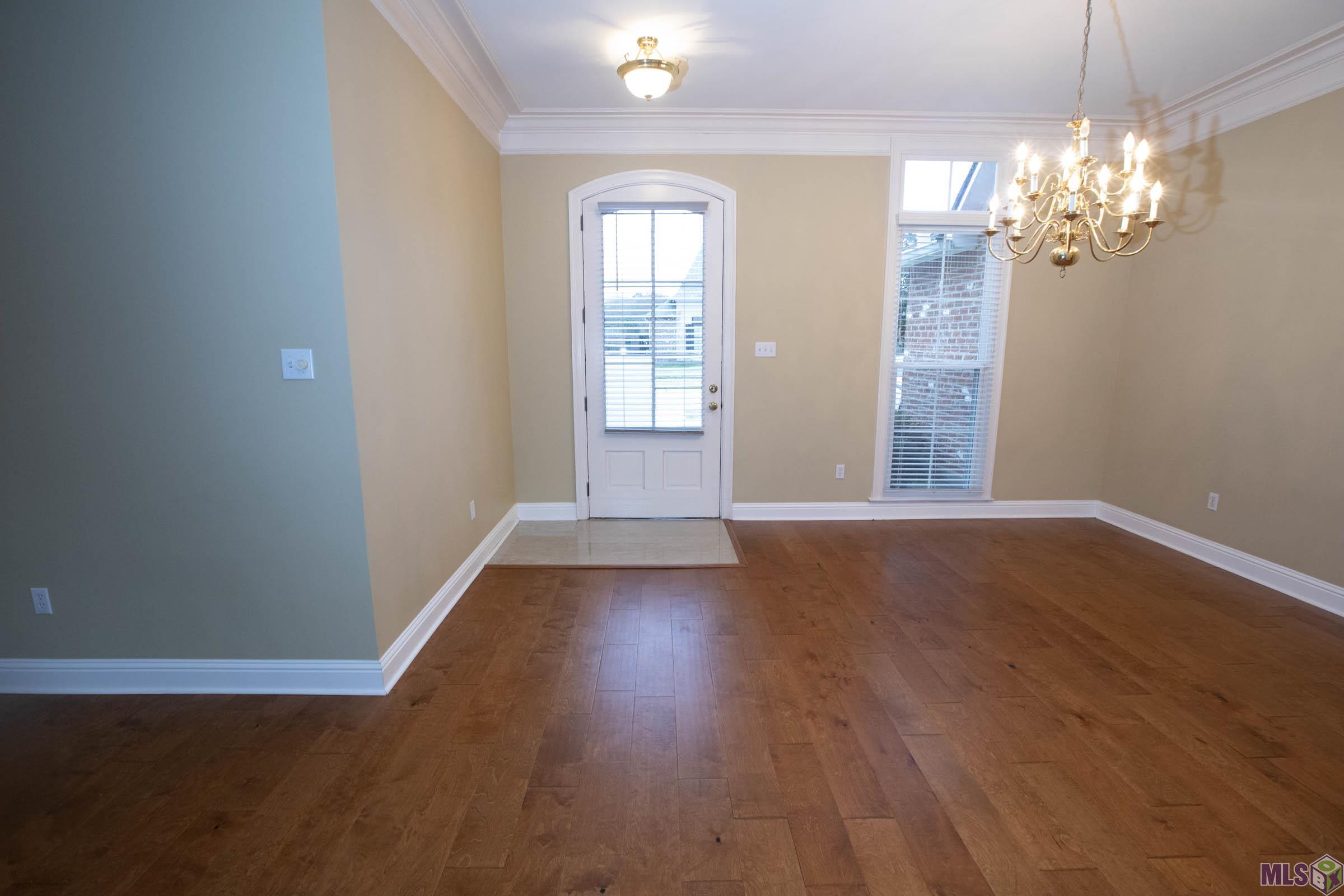 732 Troutbeck Drive Baton Rouge, LA 70810 - Photo 2 of 9
