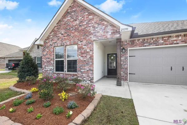 $279,900 | 23199 Harlington Drive, Denham Springs, LA 70726